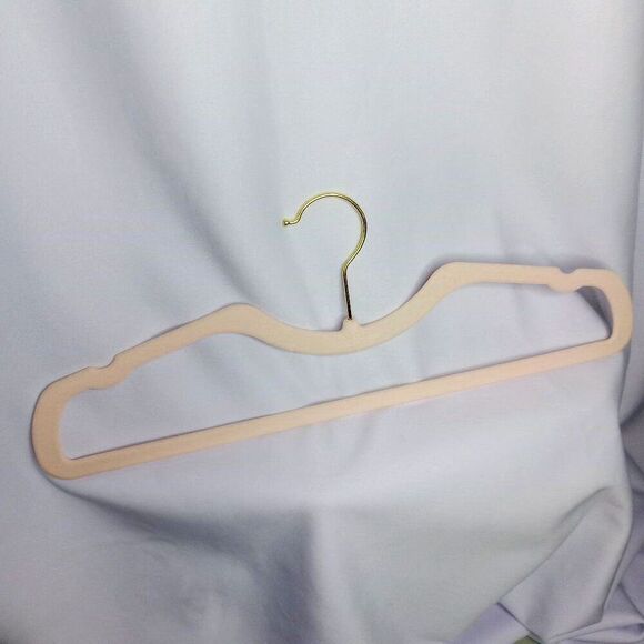 5 Higher Hangers Space Saving Short Neck Nonslip Velvet Hangers Bundle Soft Pink - Picture 7 of 9